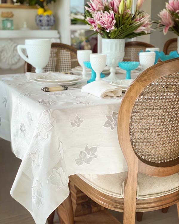 Organzeli Masa Örtüsü 